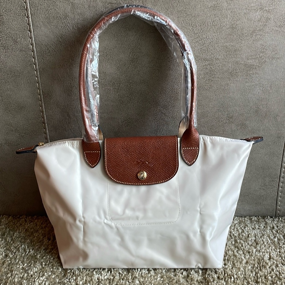 Classic Paper White totes from Longchamp bag